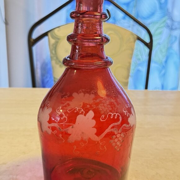 Victorian Dip Moulded Engraved Ruby Glass Decanter With Stopper - Picture 3 of 12